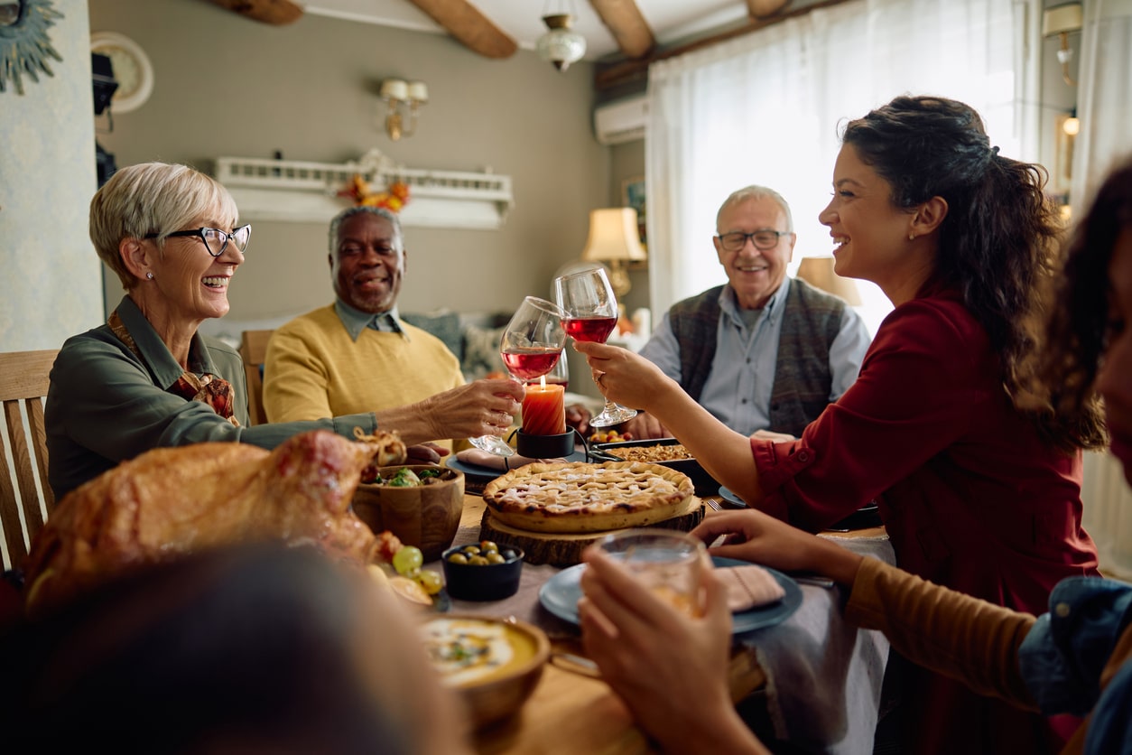 Family-around-the-table-celebrating